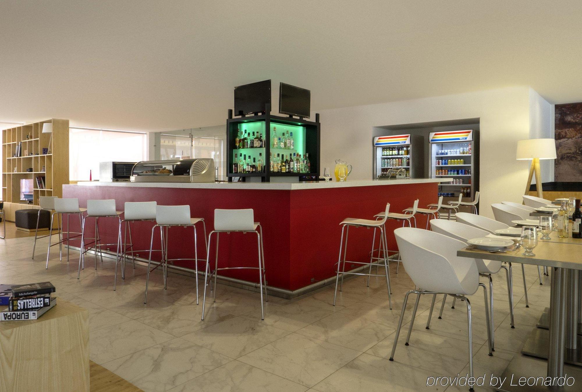 Fiesta Inn Leon Restaurant photo