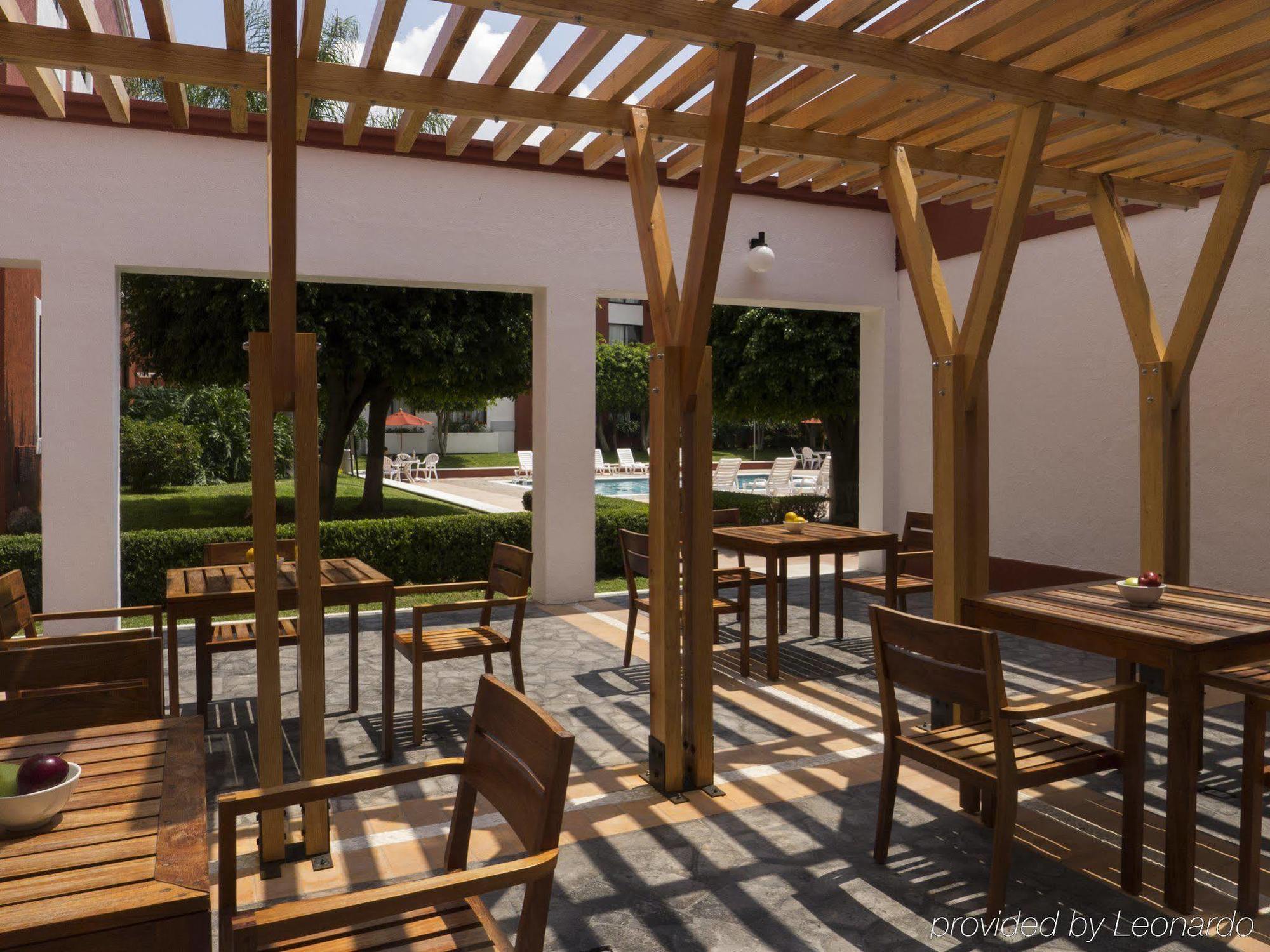 Fiesta Inn Leon Restaurant photo
